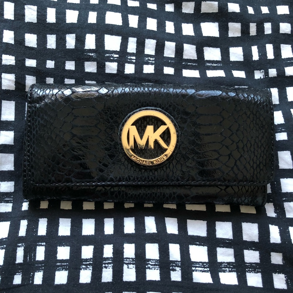 Michael Kors snake print wallet